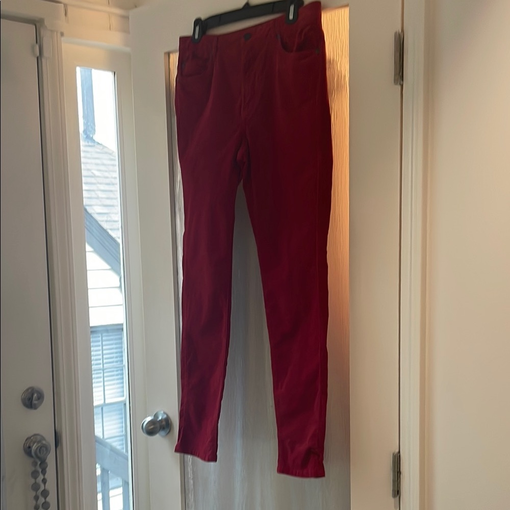 J. McLaughlin Red Skinny Pants with Subtle Texture